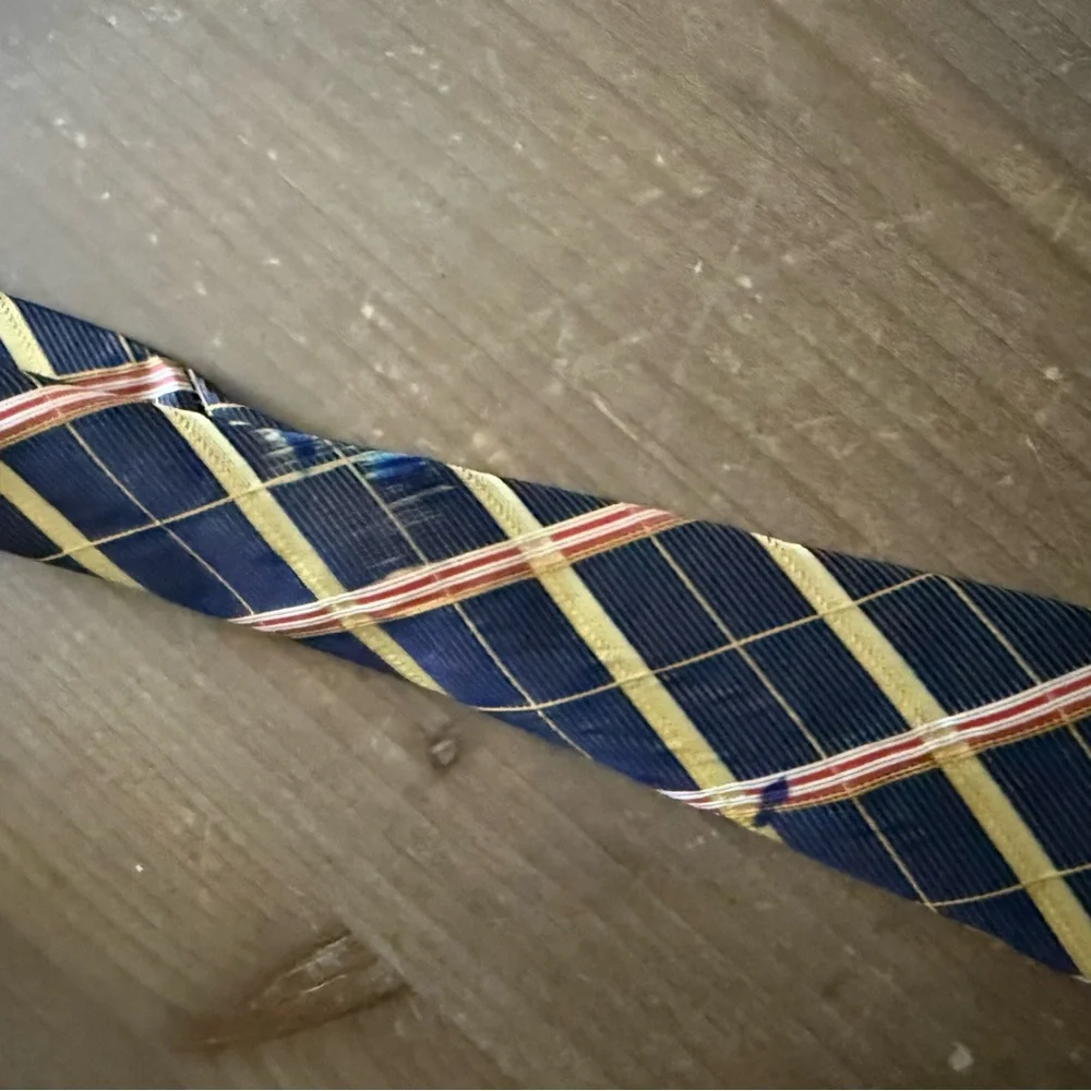 Vintage Valentino Men's Tie with Blue and yellow Stripes silk